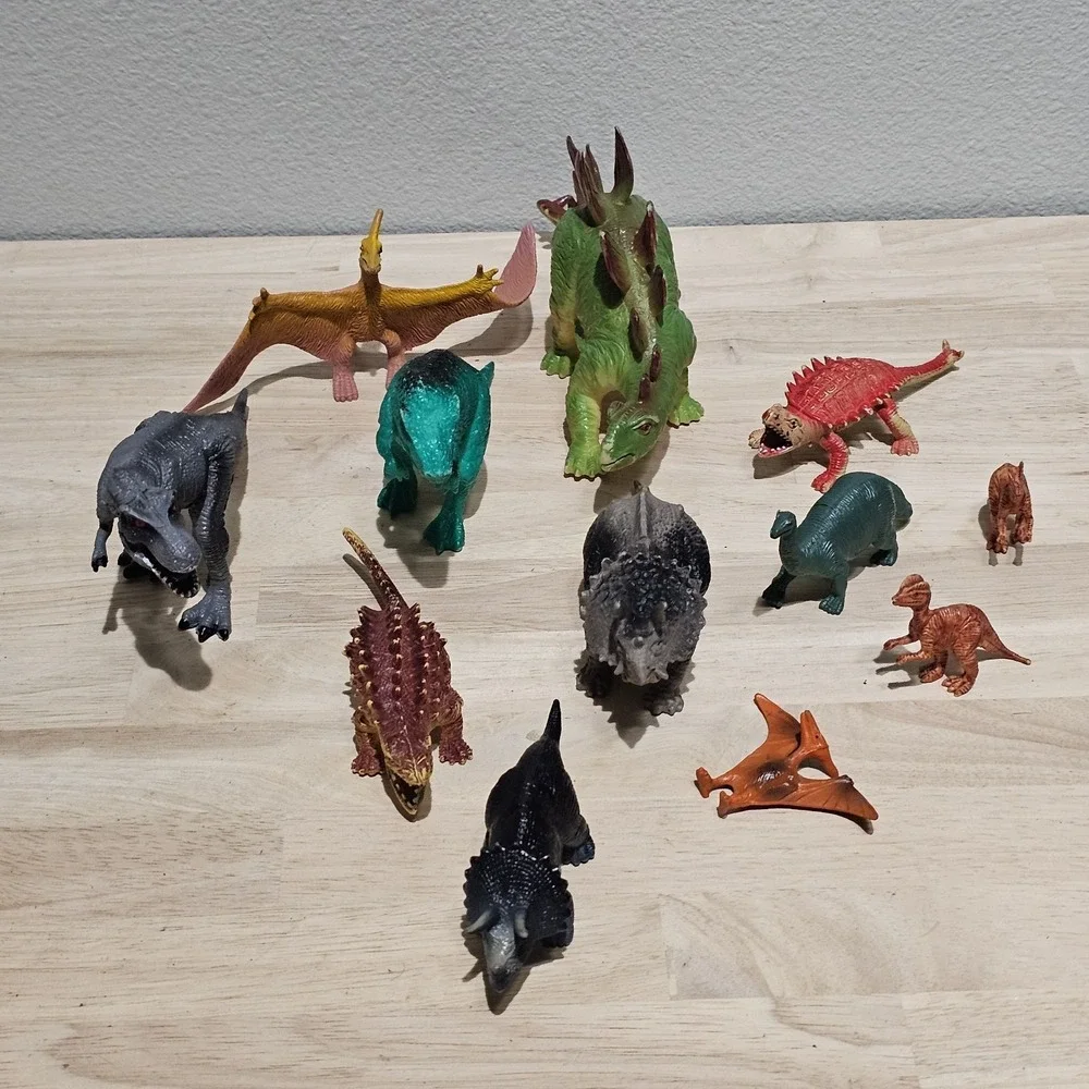 Dinosaur Toy Lot. Jurrassic World, Animal Planet Fire Skull, Schleich, Imaginext